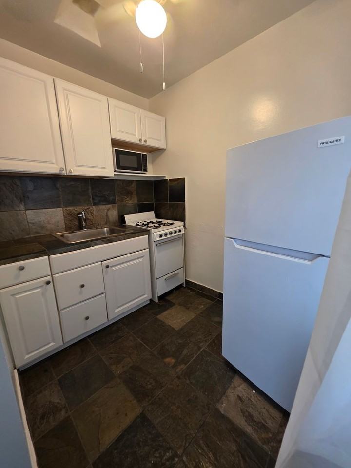 S. Myers St - Photo 7 of 24