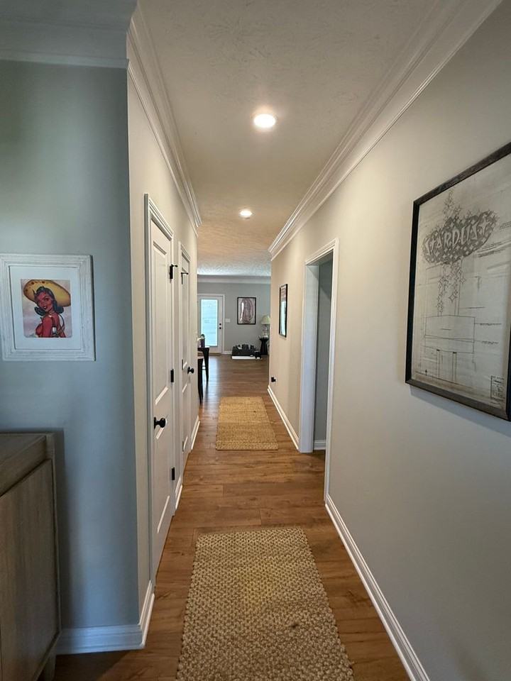 128 Aiden Ln - Photo 4 of 34