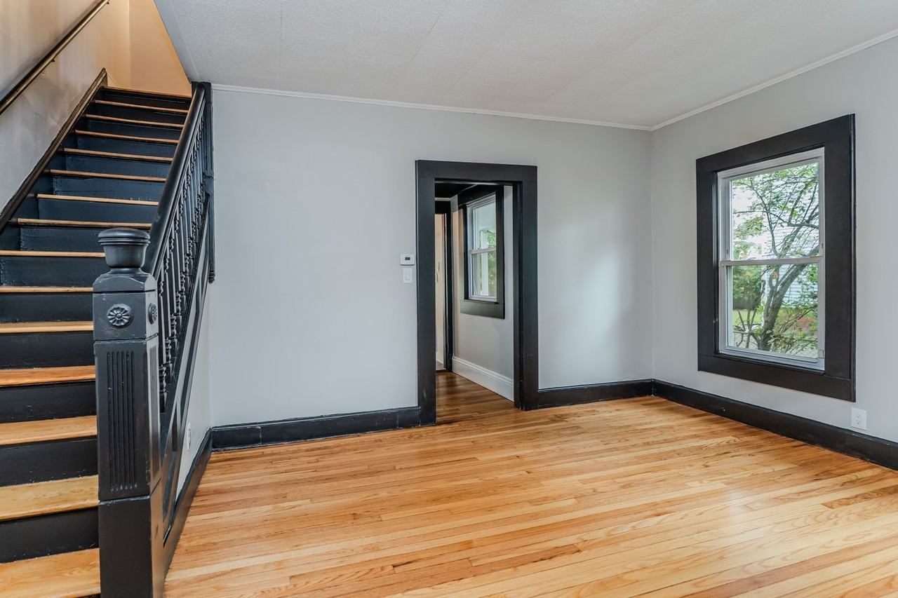 108 Northampton Ave - Photo 7 of 28