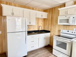 featured image of 809 Portland Rd