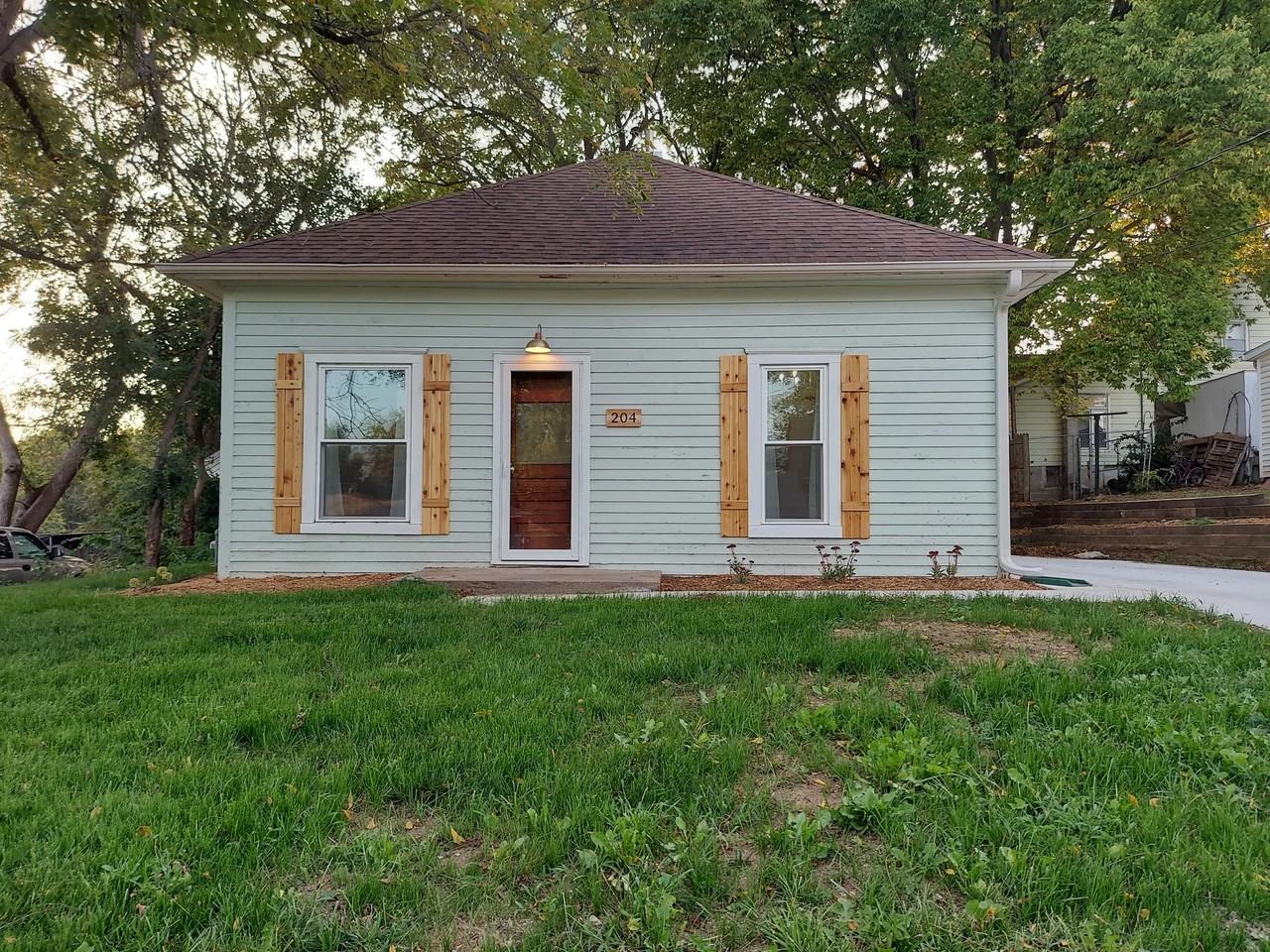 204 S Hazel St