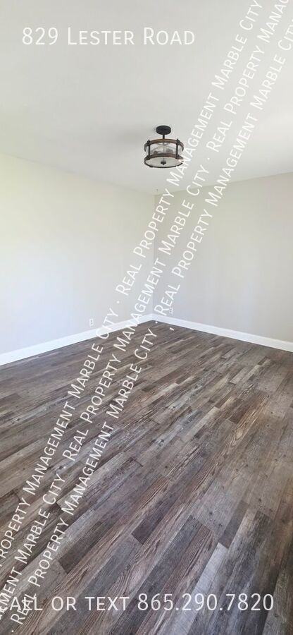 829 Lester Rd - Photo 3 of 19