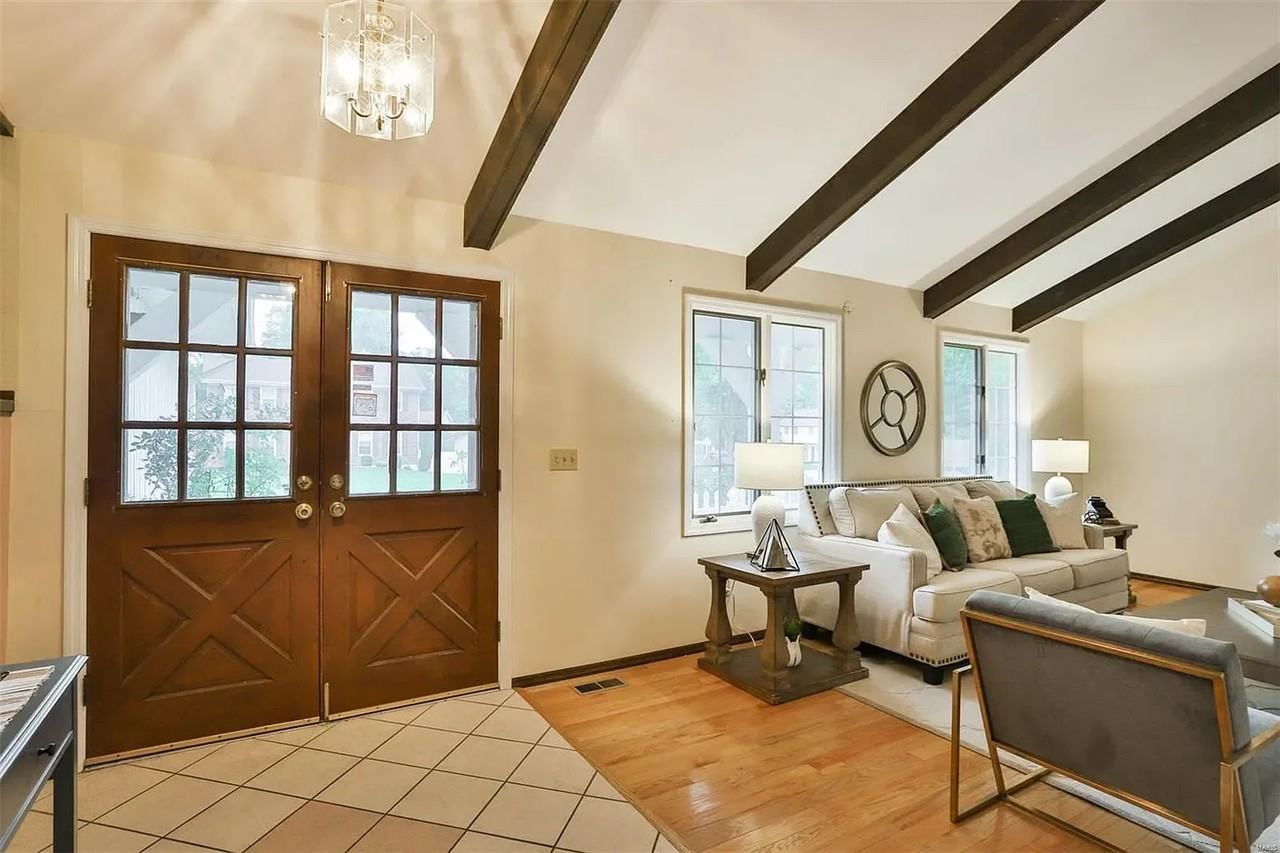 2019 Cedarmill Dr - Photo 5 of 27