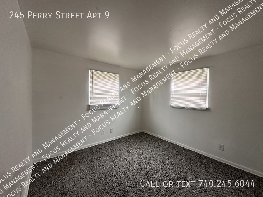 245 Perry St Apt 9 - Photo 5 of 6
