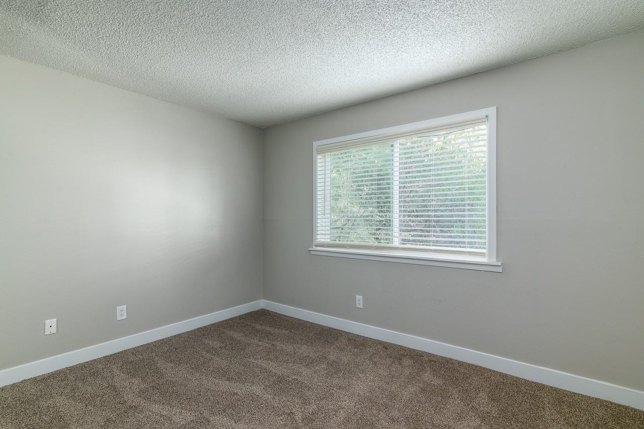 390 Alameda Del Prado #390F - Photo 7 of 18