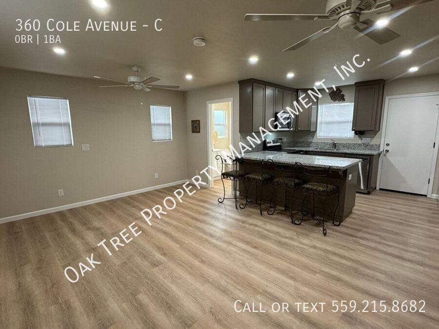 360 Cole Ave #C - Photo 2 of 10