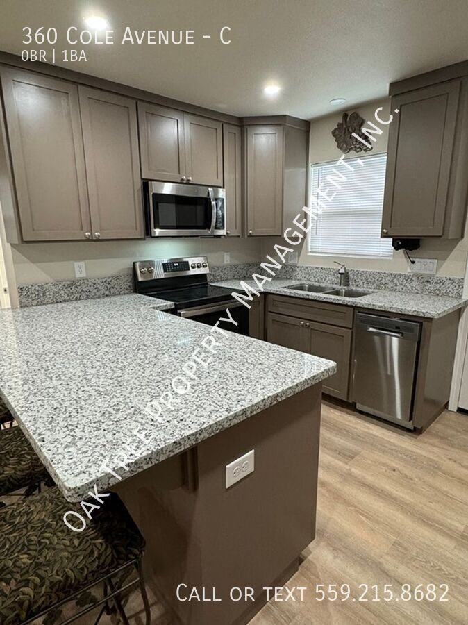 360 Cole Ave #C - Photo 5 of 10