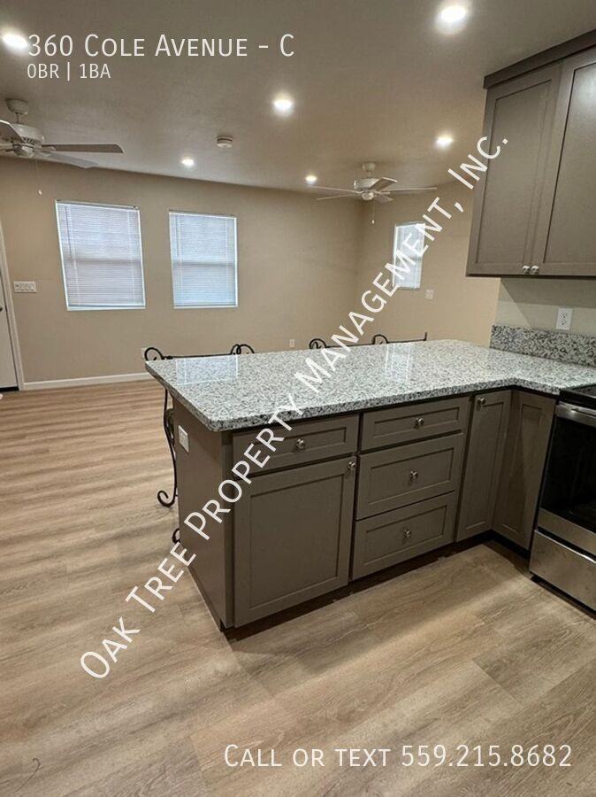 360 Cole Ave #C - Photo 6 of 10