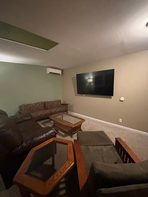 1405 W 10th St #A - Photo 4 of 20