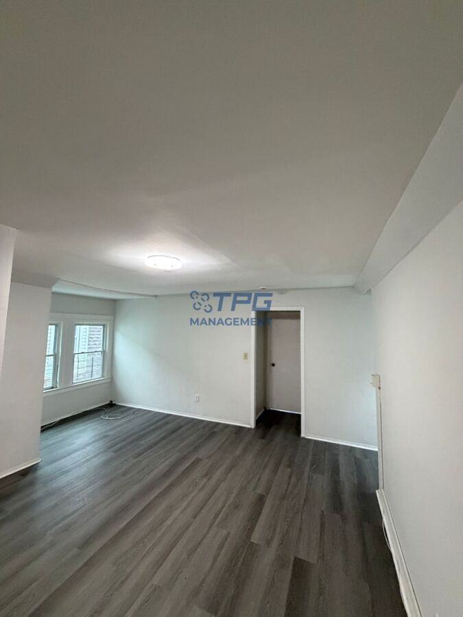 854 S 15th St #3 - Photo 2 of 5