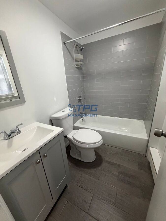 42 Lester St #2 - Photo 4 of 5