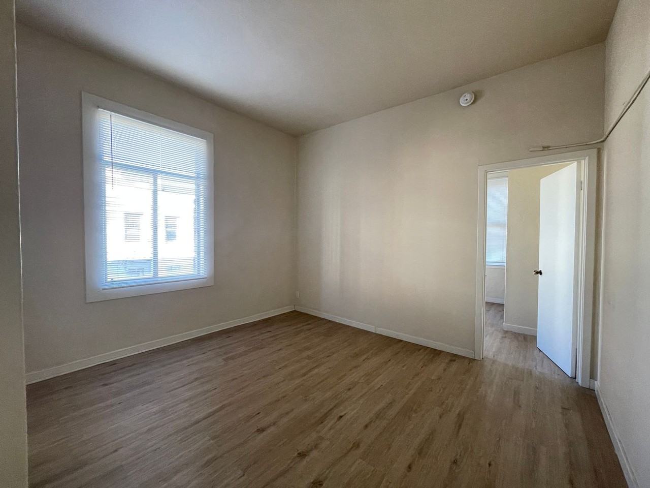 757 Jackson St #202 - Photo 4 of 28