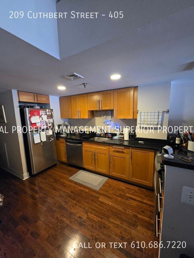 209 Cuthbert St #405 - Photo 5 of 8