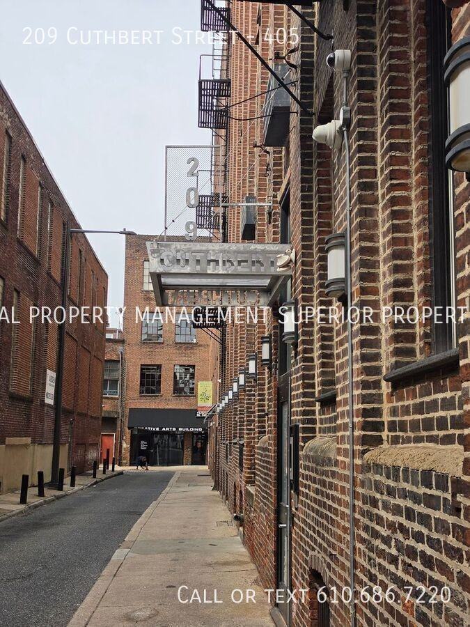 209 Cuthbert St #405 - Photo 7 of 8