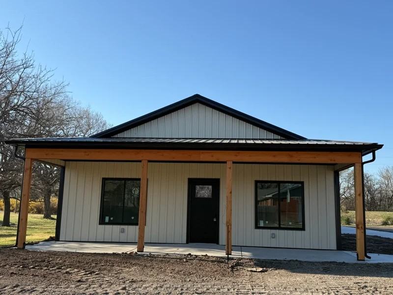 405 W Allison St - Photo 2 of 18