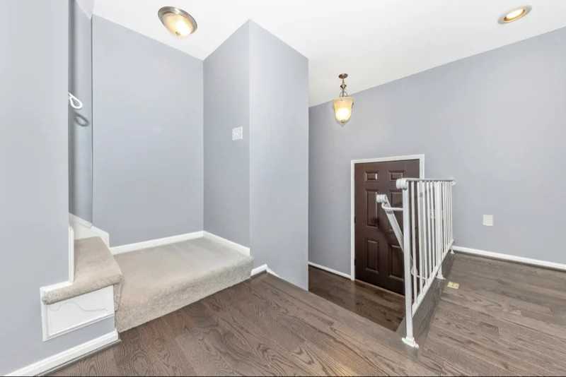 10442 Malone Ct - Photo 2 of 37