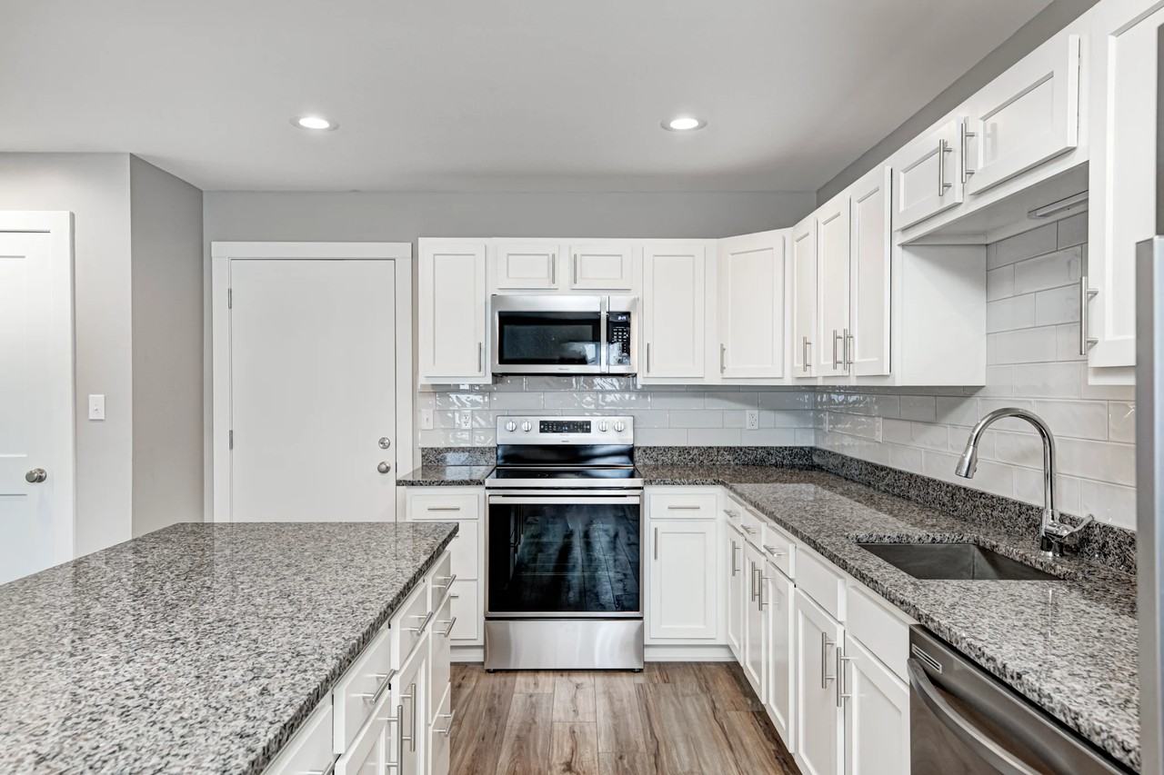 4977 W 16th St #C - Photo 3 of 12