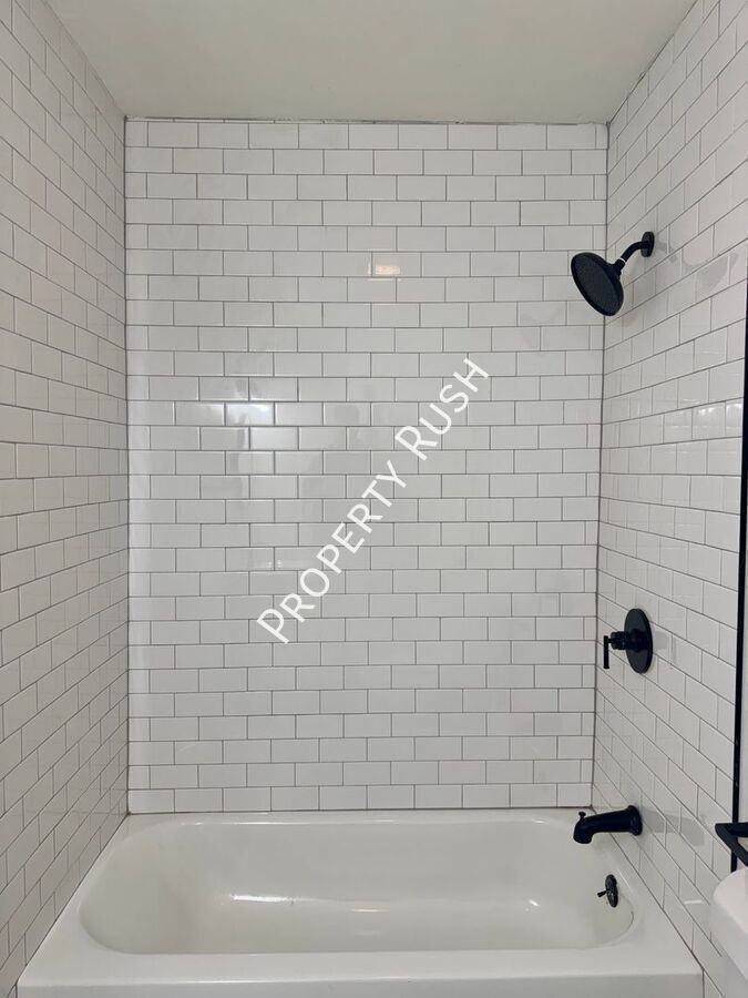 4521 Balcomb St #4523 - Photo 7 of 16