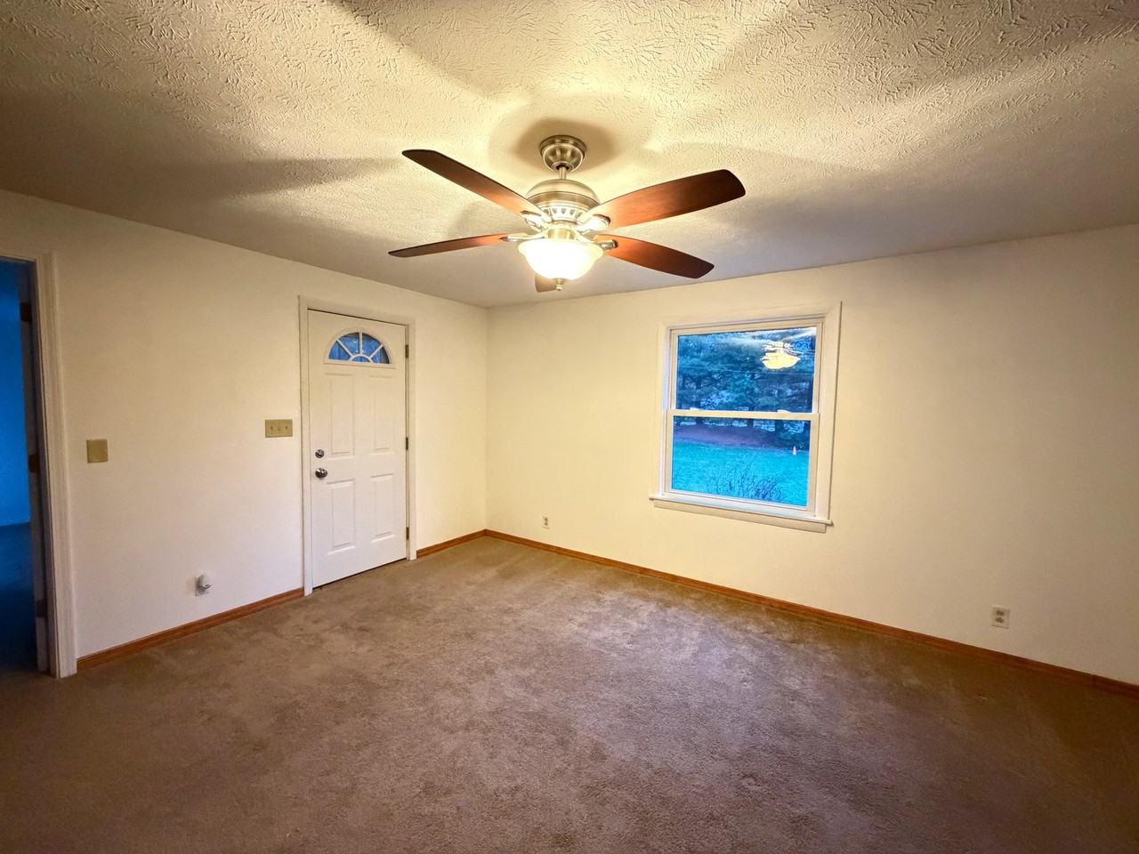 14895 Old Oak Dr - Photo 6 of 16