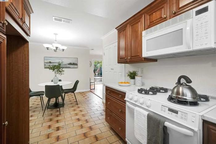 3133 San Juan Pl - Photo 2 of 20