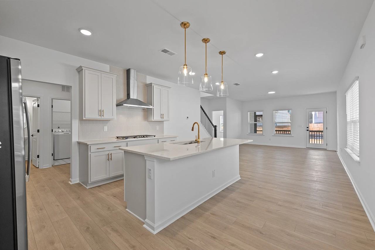 1601 Malcus Ct - Photo 4 of 18