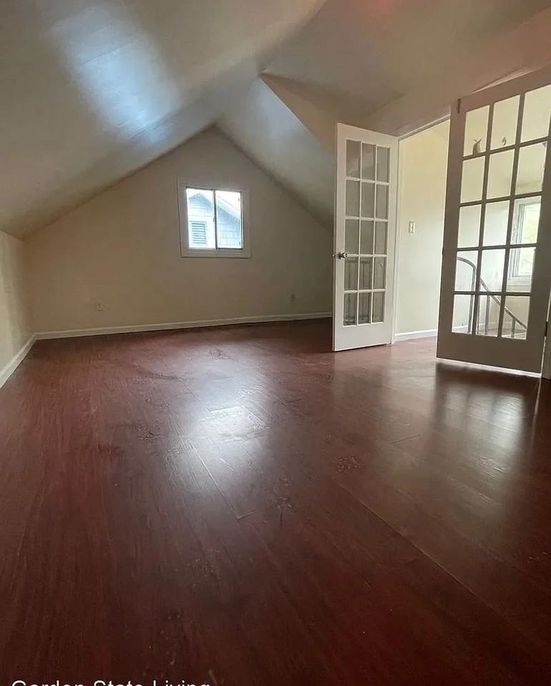 24-26 Irving Ave Fl 2 #2 - Photo 2 of 12