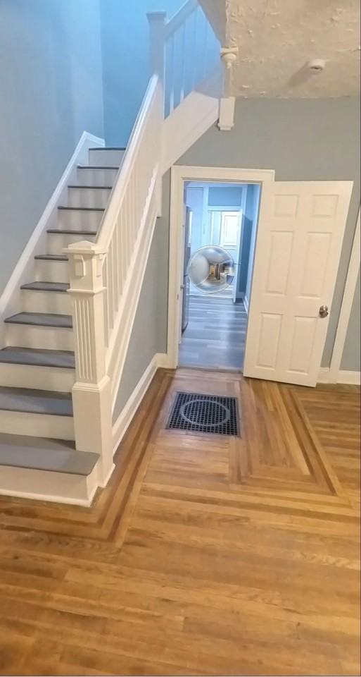 2322 Aiken St - Photo 2 of 18