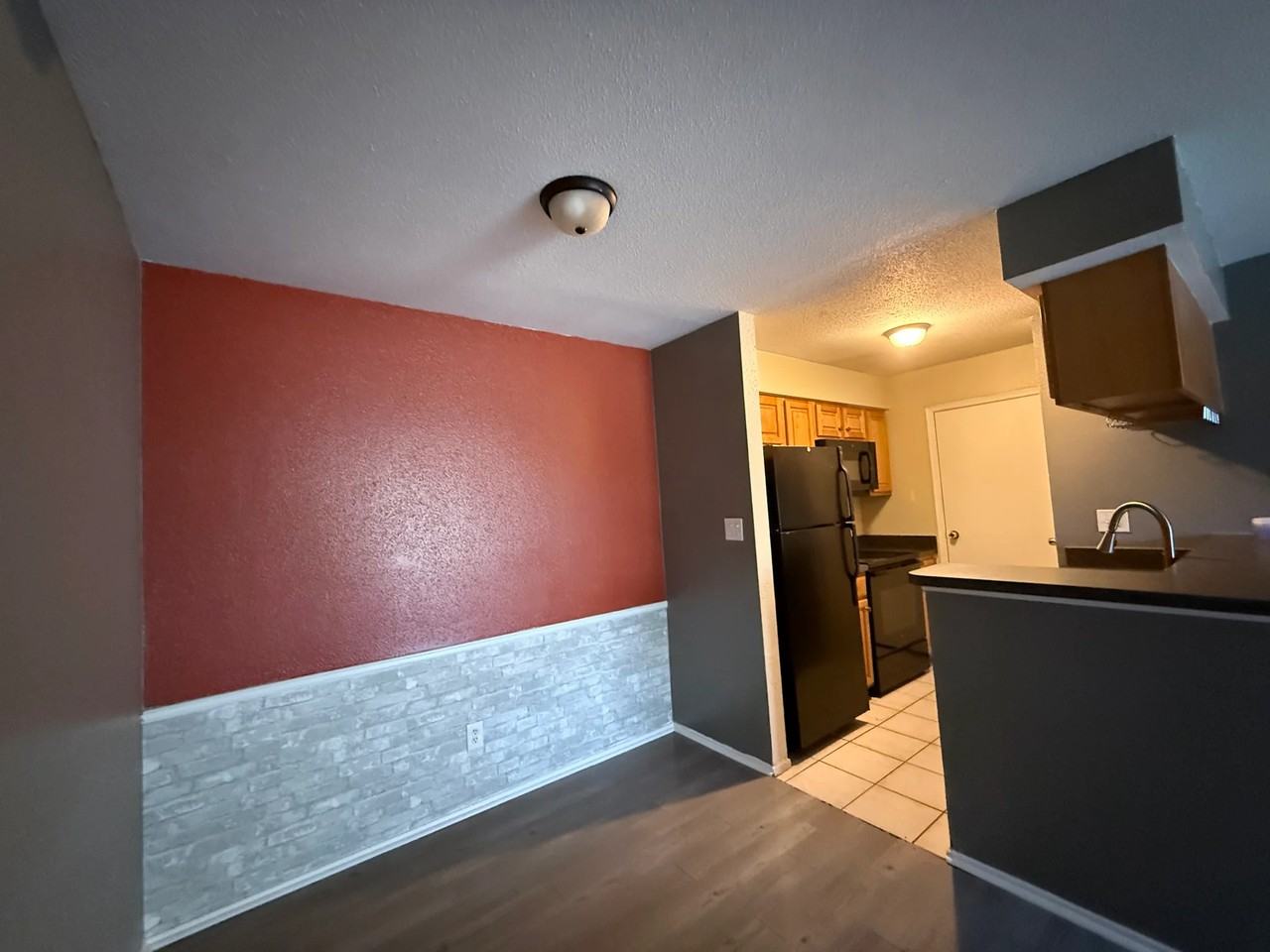 9100 Dr Martin Luther King Jr St N - Photo 3 of 18