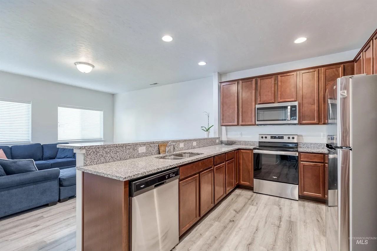 5709 E Bollo St - Photo 7 of 14