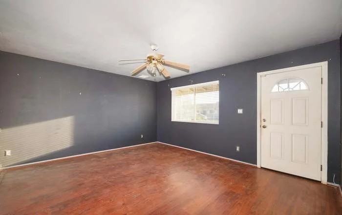 3714 W Echo Ln - Photo 2 of 16