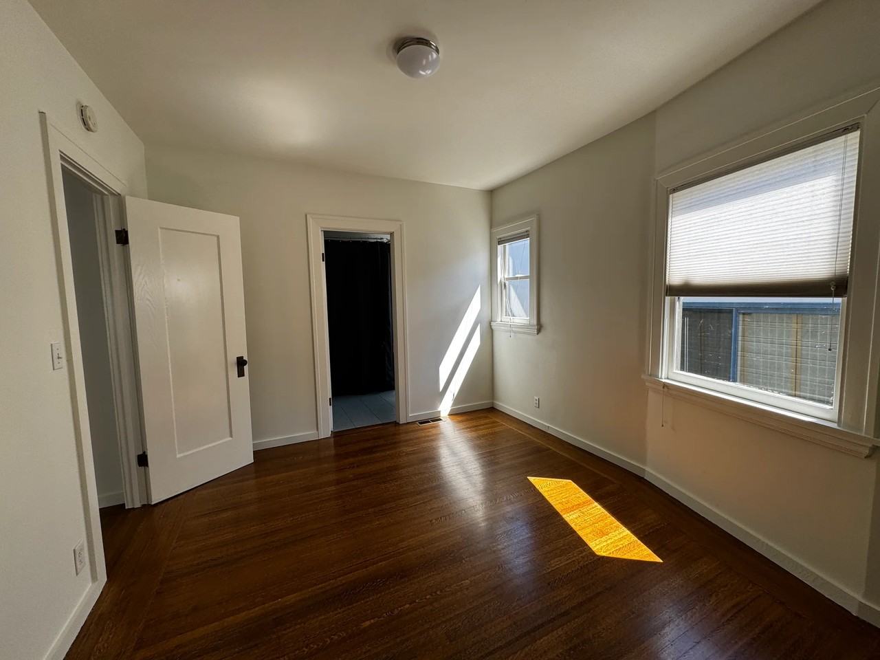 5964 Marshall St - Photo 6 of 11