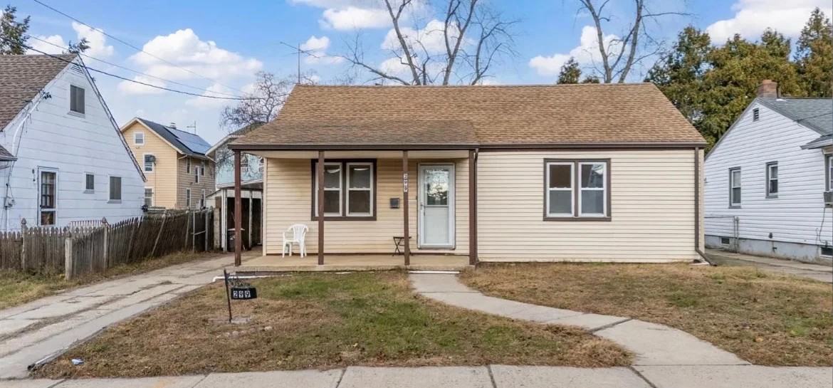 299 Howard St - Photo 6 of 8