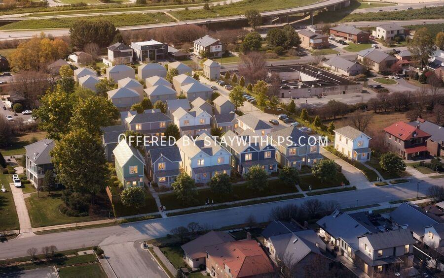 261 N Montgomery St - Photo 4 of 16