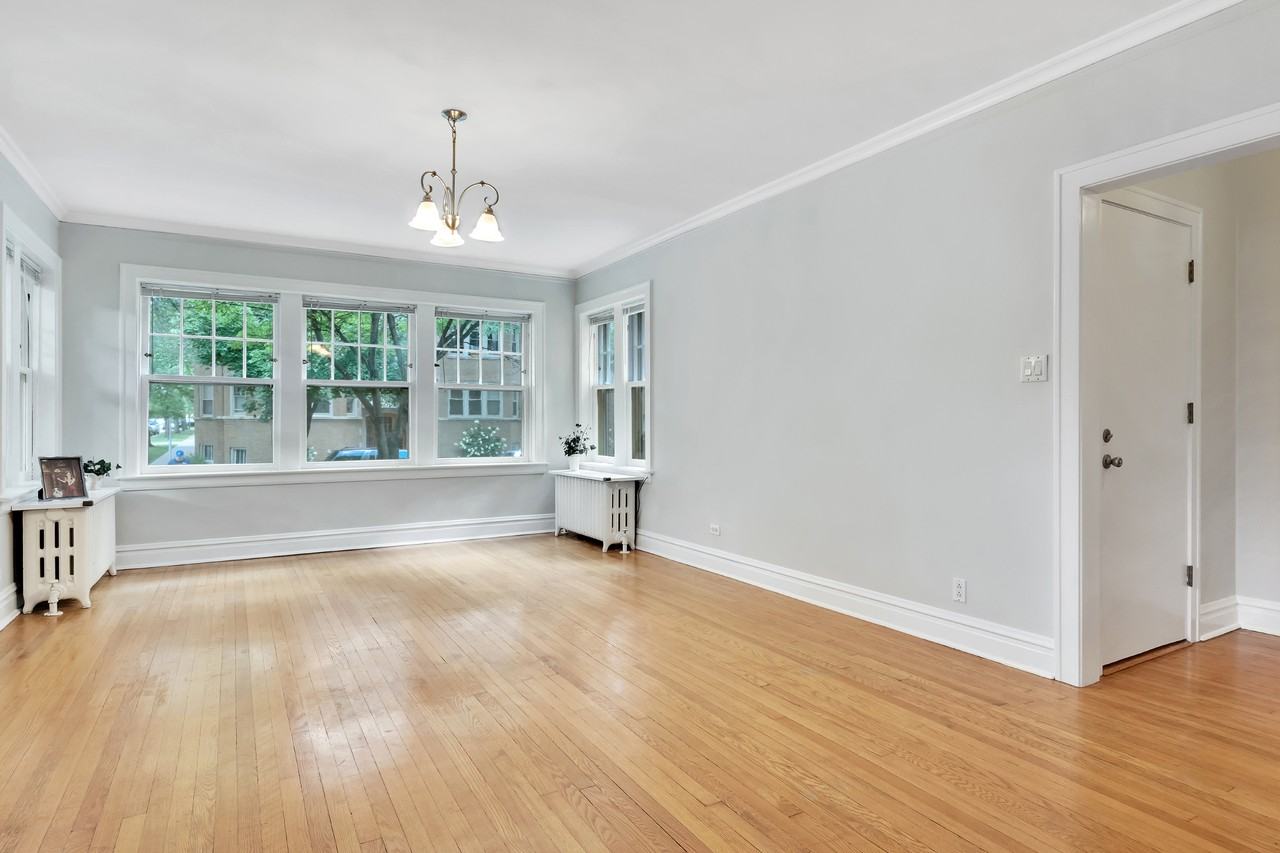 5658 N Campbell Ave #1 - Photo 3 of 20