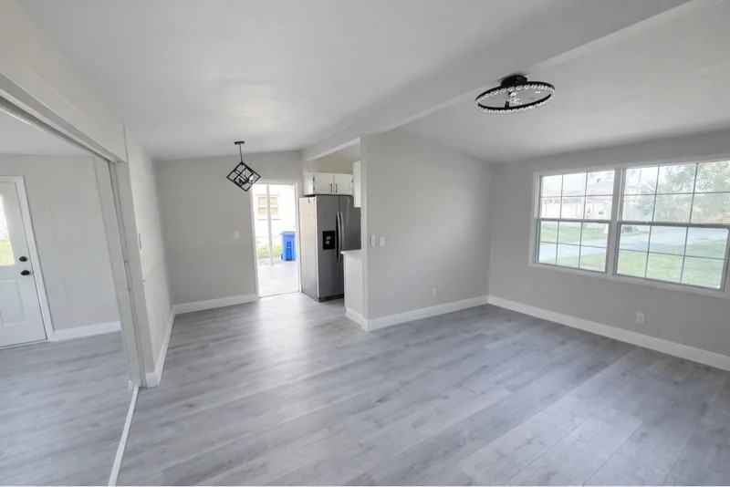 7521 Nundy Ave - Photo 5 of 13