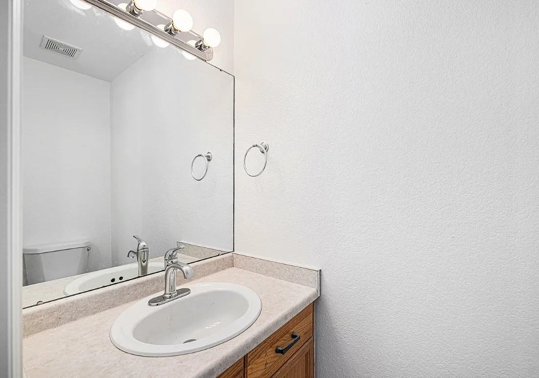 418 Sundance Cir N #A - Photo 5 of 14