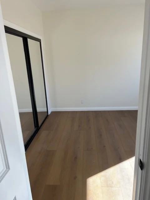 9615 Kauffman Ave #B - Photo 4 of 12