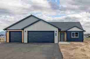 featured image of 3005 Vermillion Way