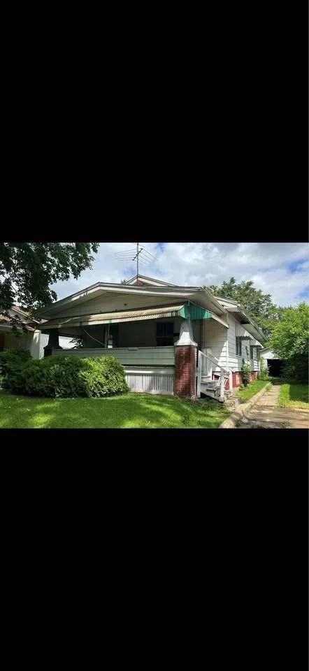 1390 N Huron St - Photo 2 of 11