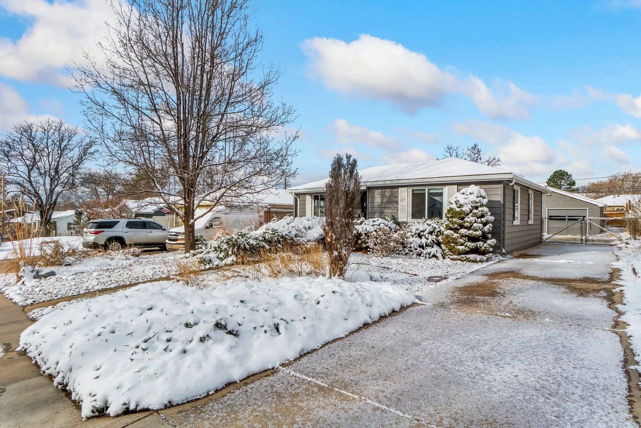 2817 Gray St - Photo 3 of 20