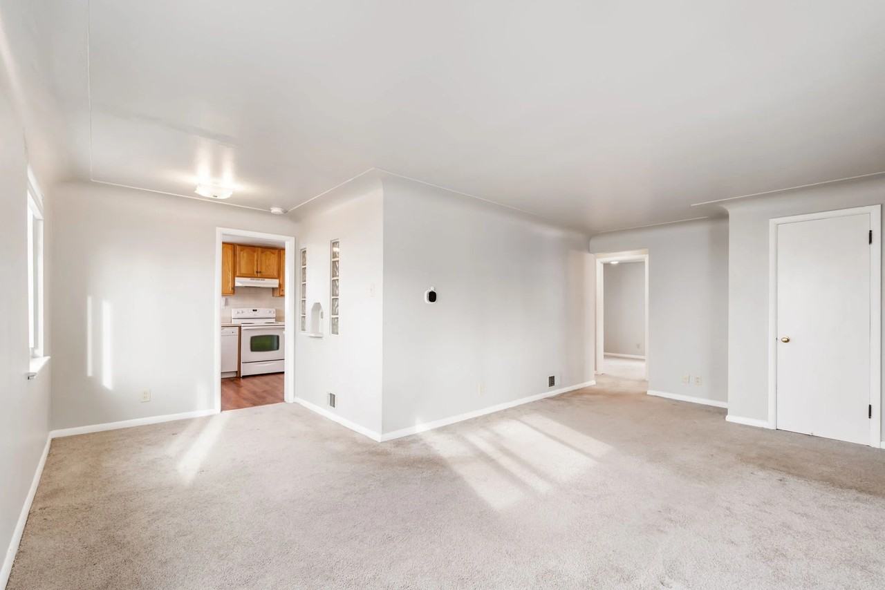 2817 Gray St - Photo 6 of 20