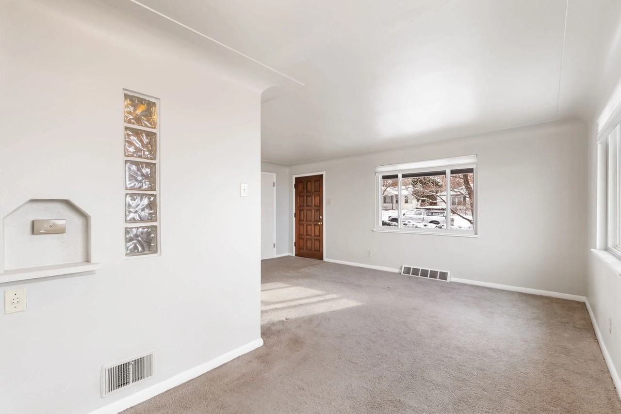 2817 Gray St - Photo 7 of 20