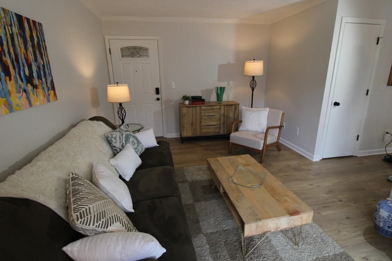 515 Chesterfield Ave #D - Photo 2 of 20