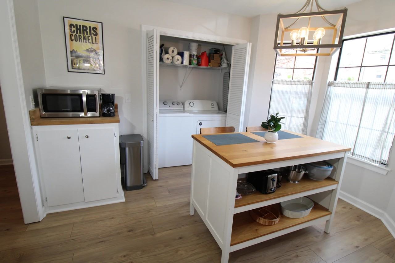 515 Chesterfield Ave #D - Photo 4 of 20