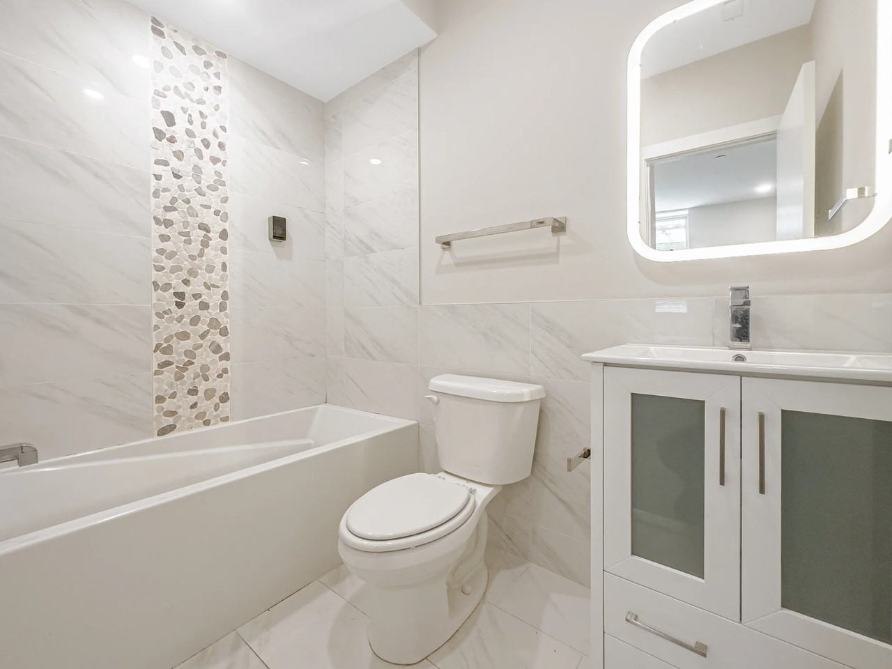 2155 N Darien St ##Pa - Photo 7 of 19