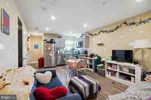 featured image of 2214 N Camac St #1