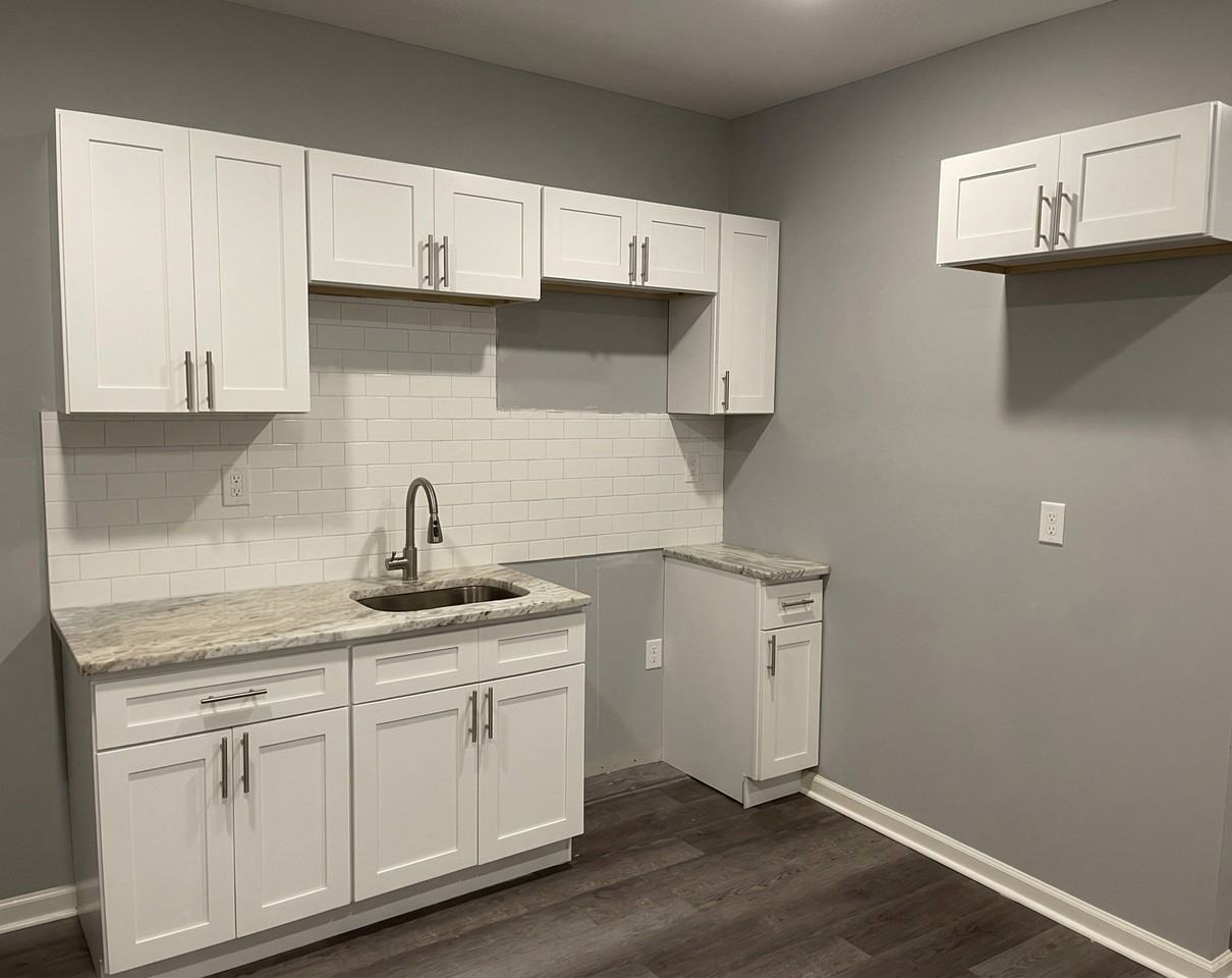 206 N 60th St - Photo 3 of 10