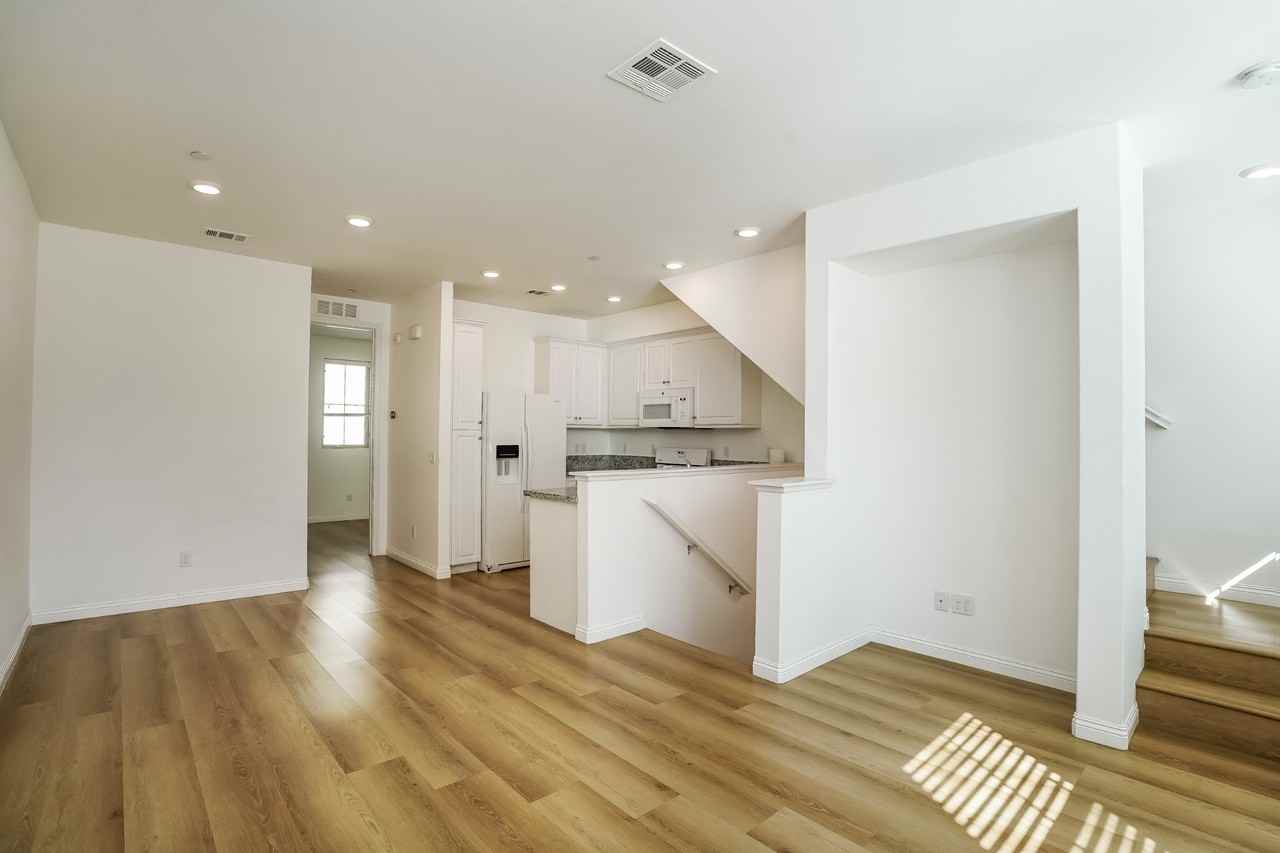 7235 N Cedar Rd - Photo 5 of 19