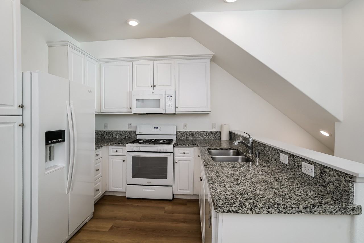 7235 N Cedar Rd - Photo 6 of 19