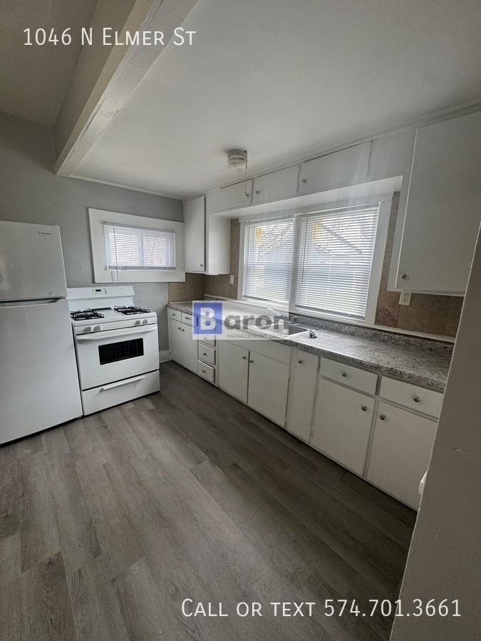 1046 N Elmer St - Photo 7 of 7